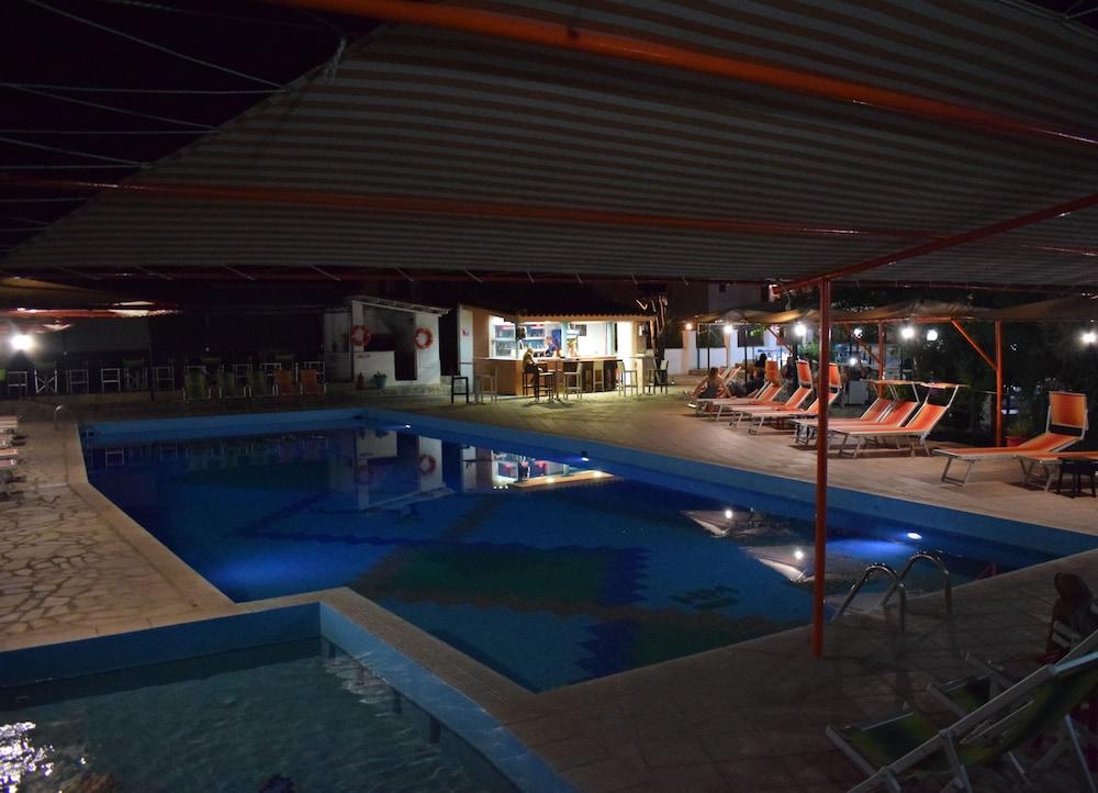 Malemi Organic Hotel Скала-Каллонис Экстерьер фото